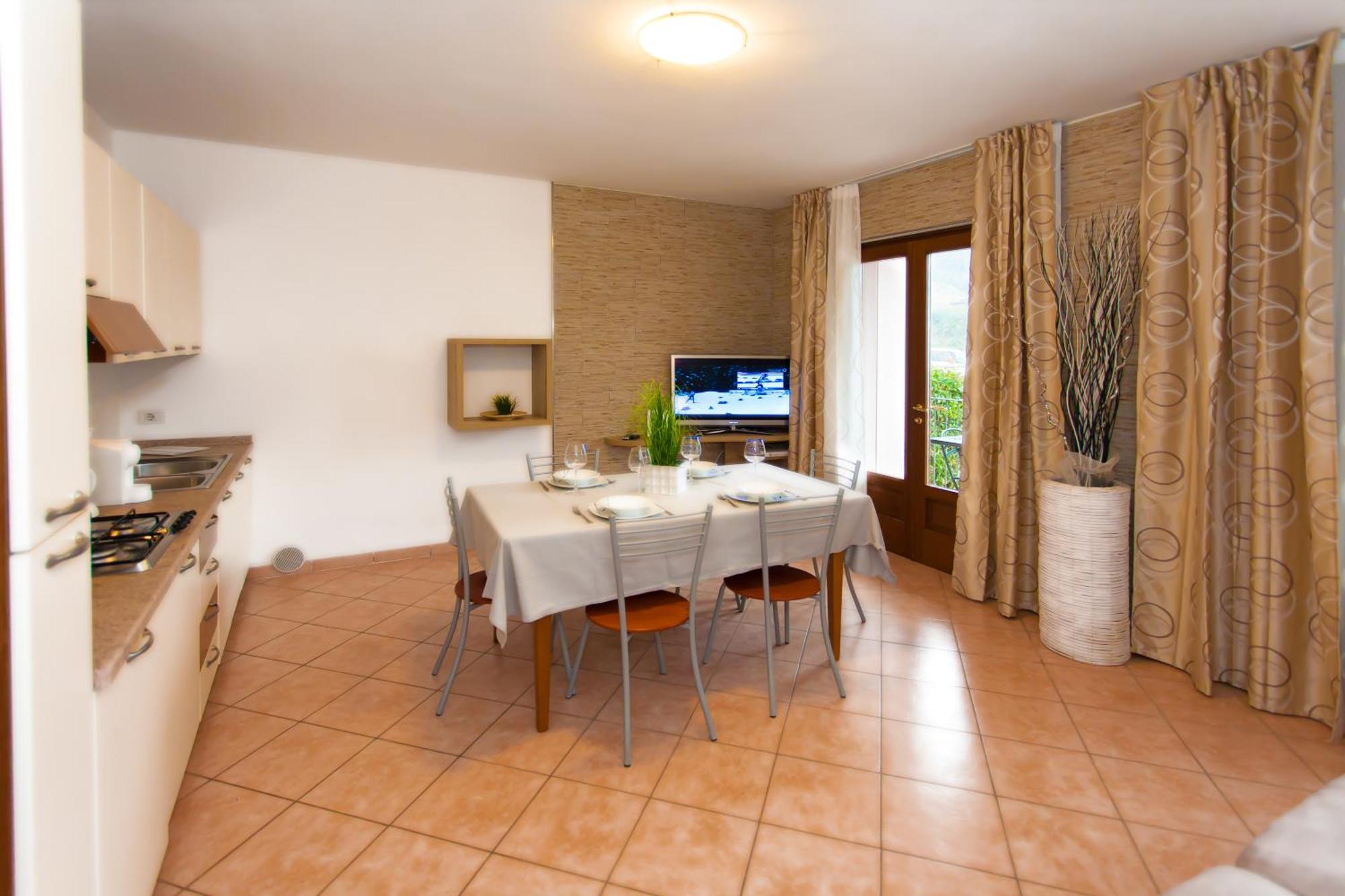 Residence Delle Rose Tremosine Exterior photo